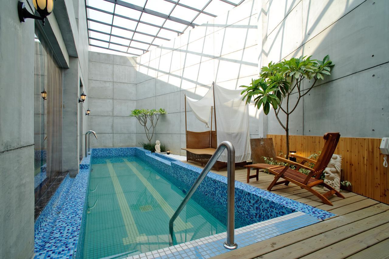 Zhen 13 Villa Motel Юнкан Экстерьер фото