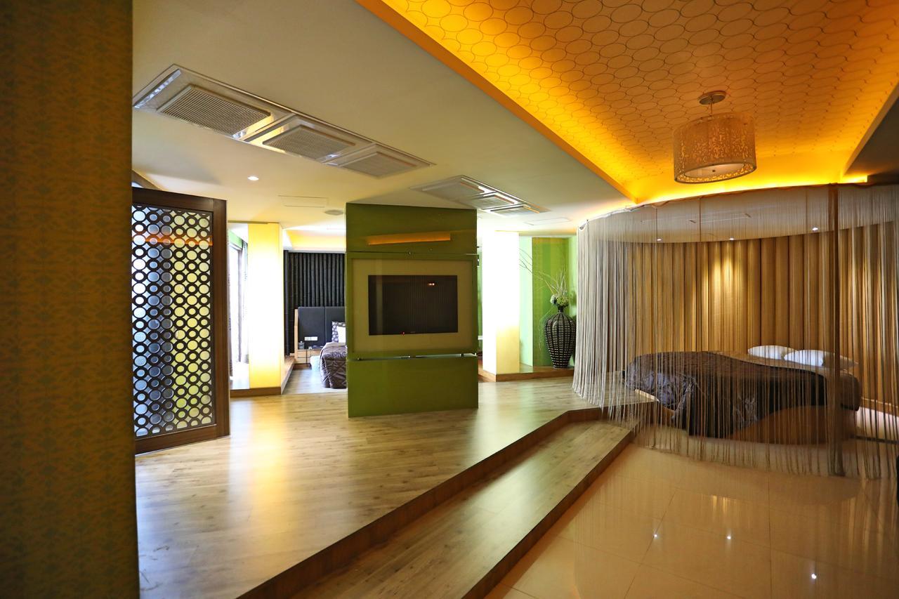 Zhen 13 Villa Motel Юнкан Экстерьер фото