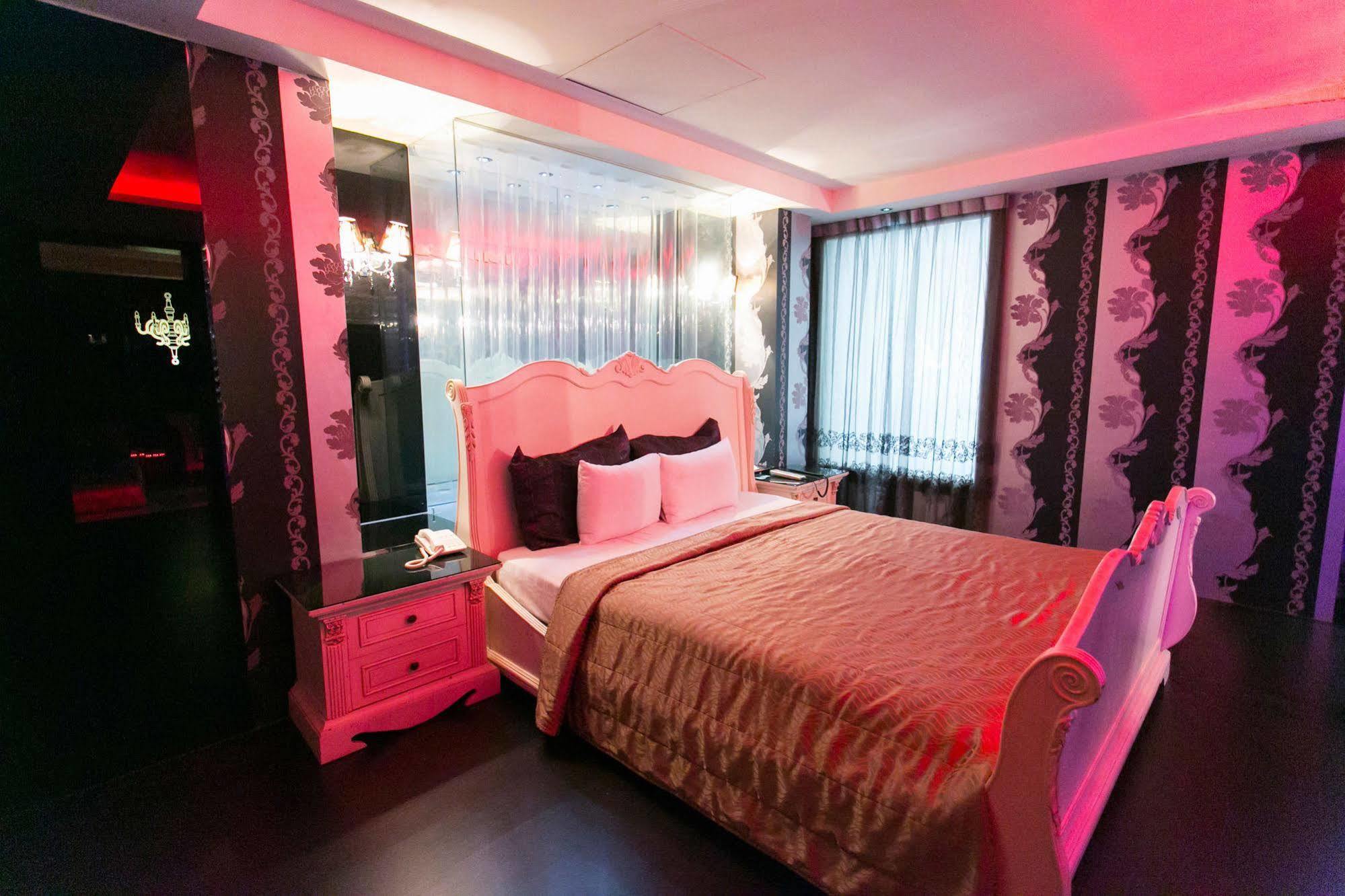 Zhen 13 Villa Motel Юнкан Экстерьер фото