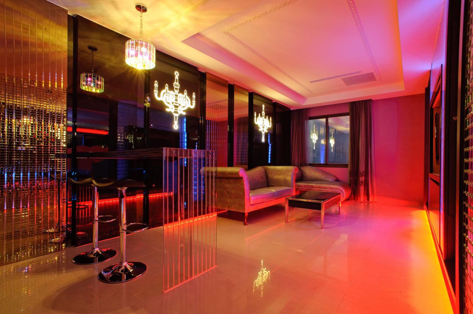Zhen 13 Villa Motel Юнкан Экстерьер фото